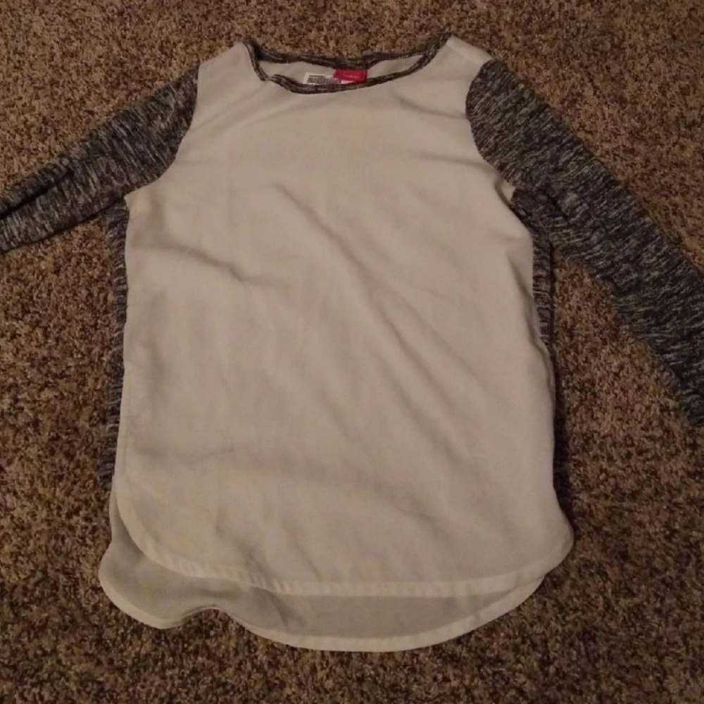 Womens small daytrip shirt